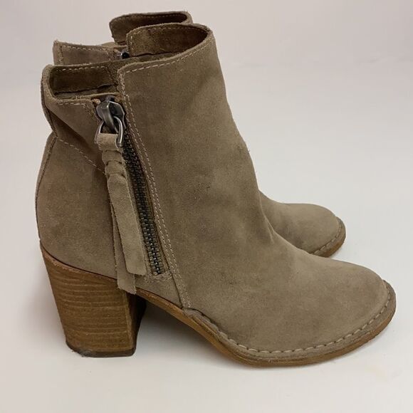 Dolce Vita Lana block heel leather bootie A16 - Picture 5 of 10